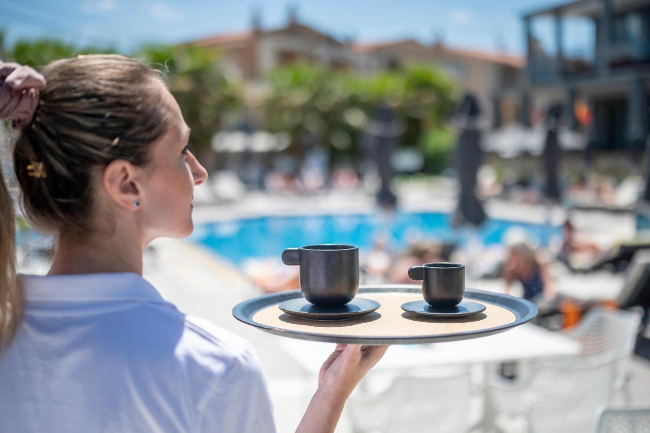 Dionysos Hotel & Suites Ханиоти Экстерьер фото