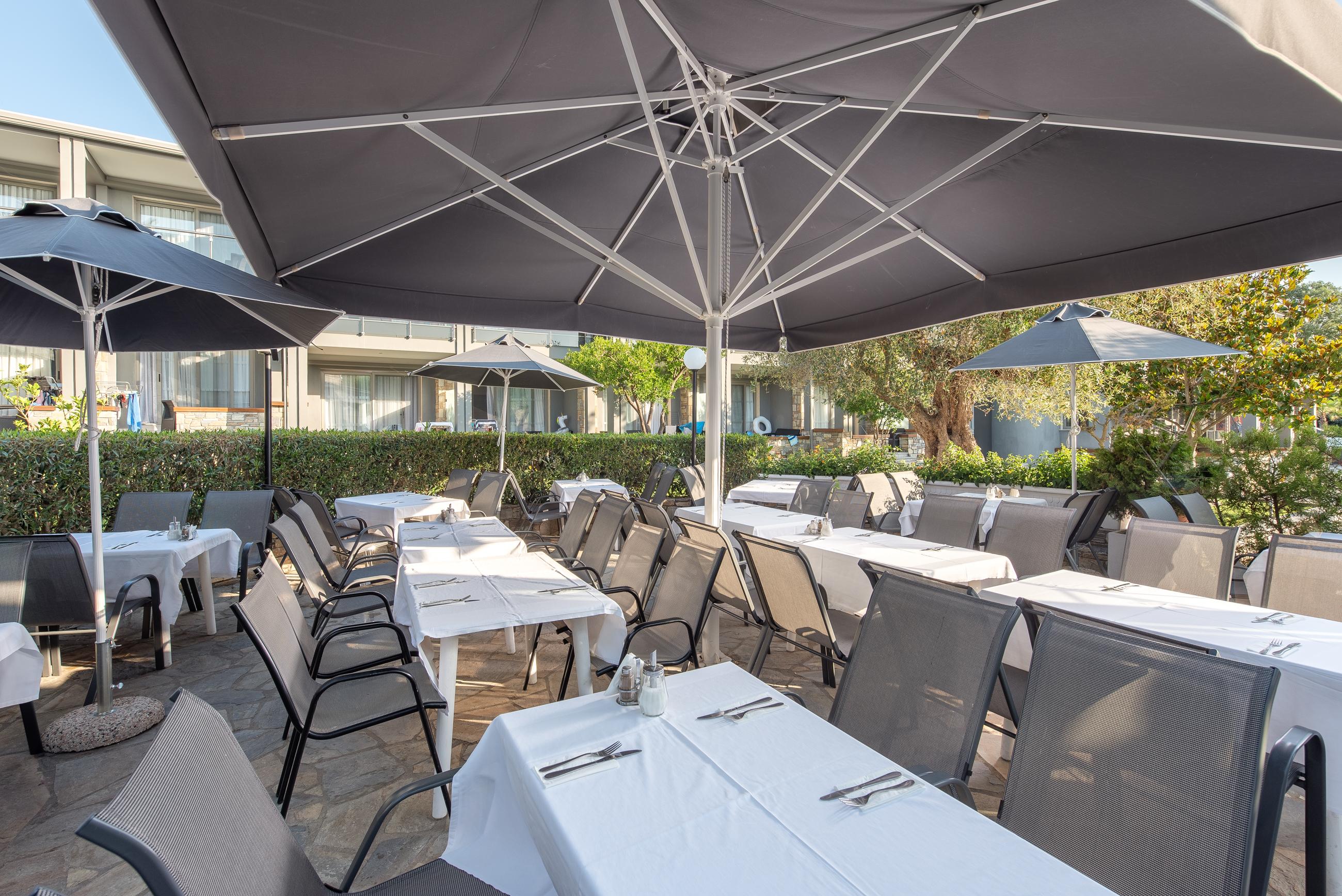 Dionysos Hotel & Suites Ханиоти Экстерьер фото