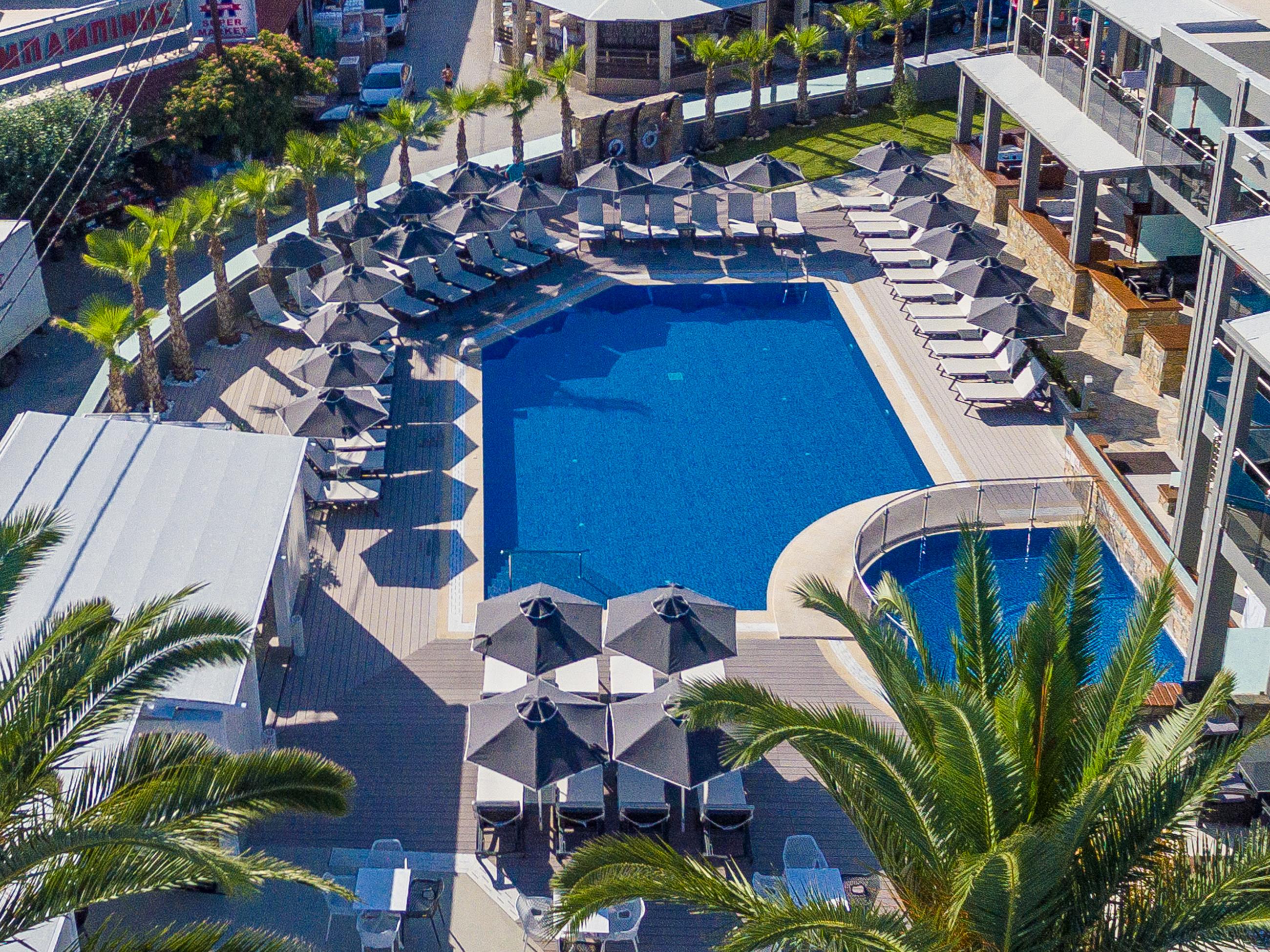Dionysos Hotel & Suites Ханиоти Экстерьер фото